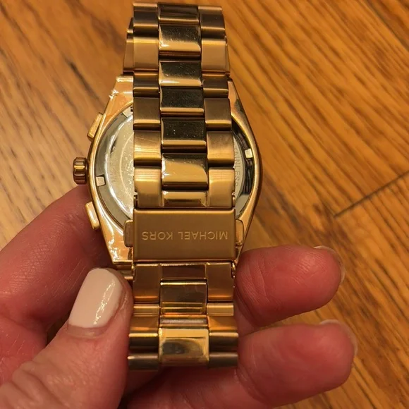 michael kors watch. never worn Michael Kors | Accessories | Michael Kors Original Watch  main image 4